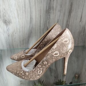 MICHAEL Michael Kors Snakeskin Patterned Heels 4", SZ 6 New In Box